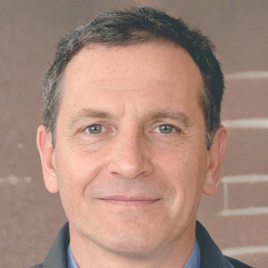Instructor principal Dr. Miguel Fernández